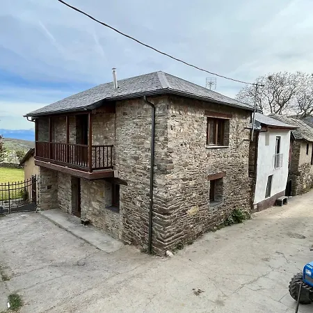 بيت للعطل La Casina De La Yeye San Cristobal de Valdueza